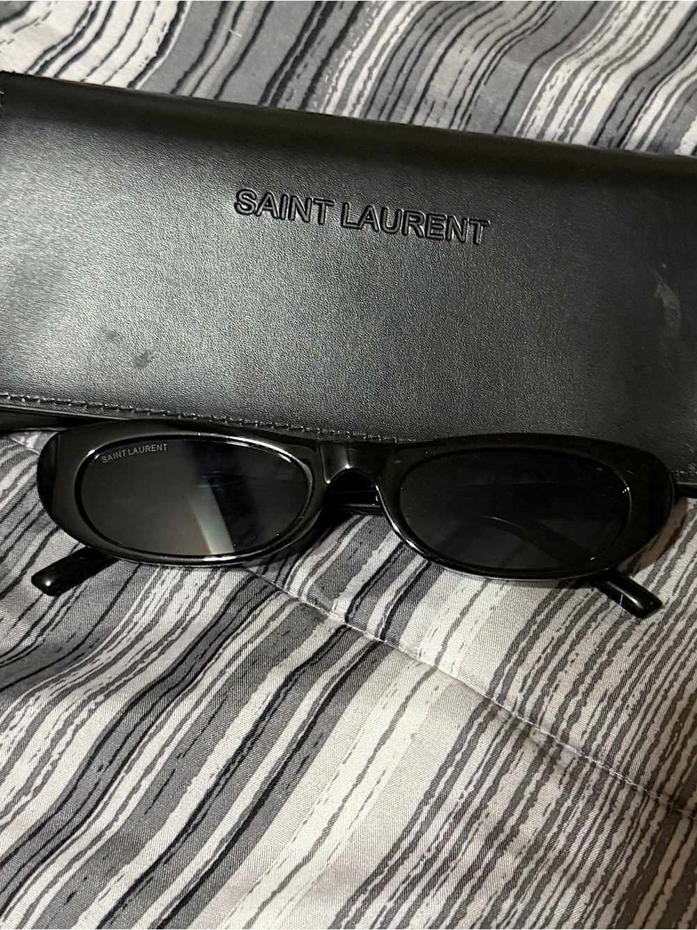 Sunglasses with Dark Lenses - Picture 4 of 5